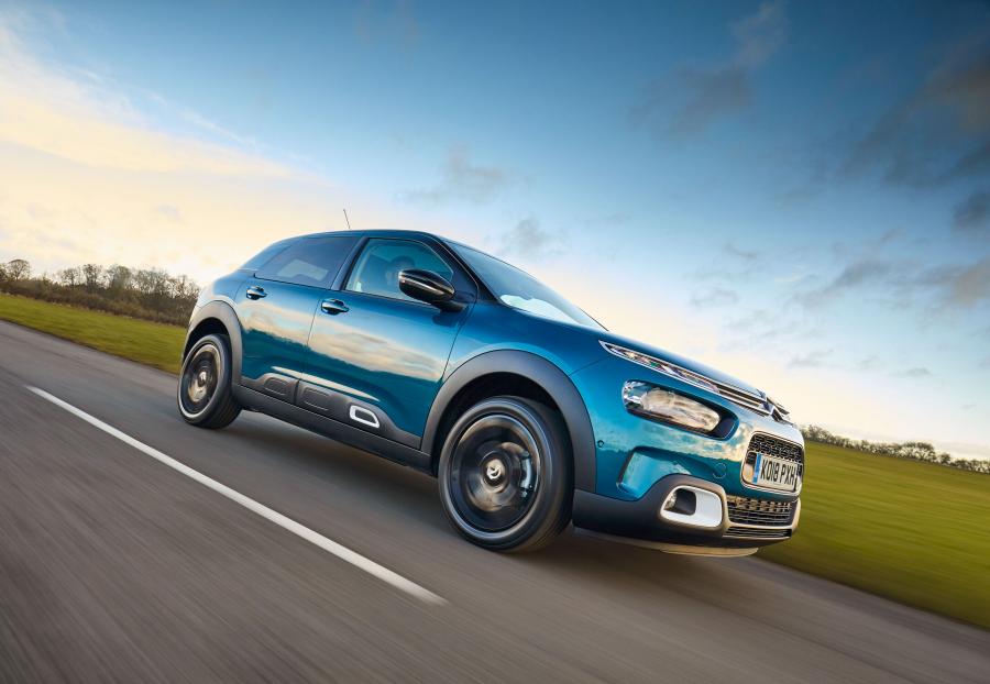  Citroen C4 Cactus 2018 года  (UK) (фото 17 из 30)